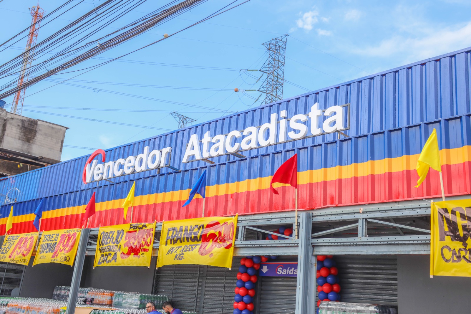 Vencedor atacadista fachada