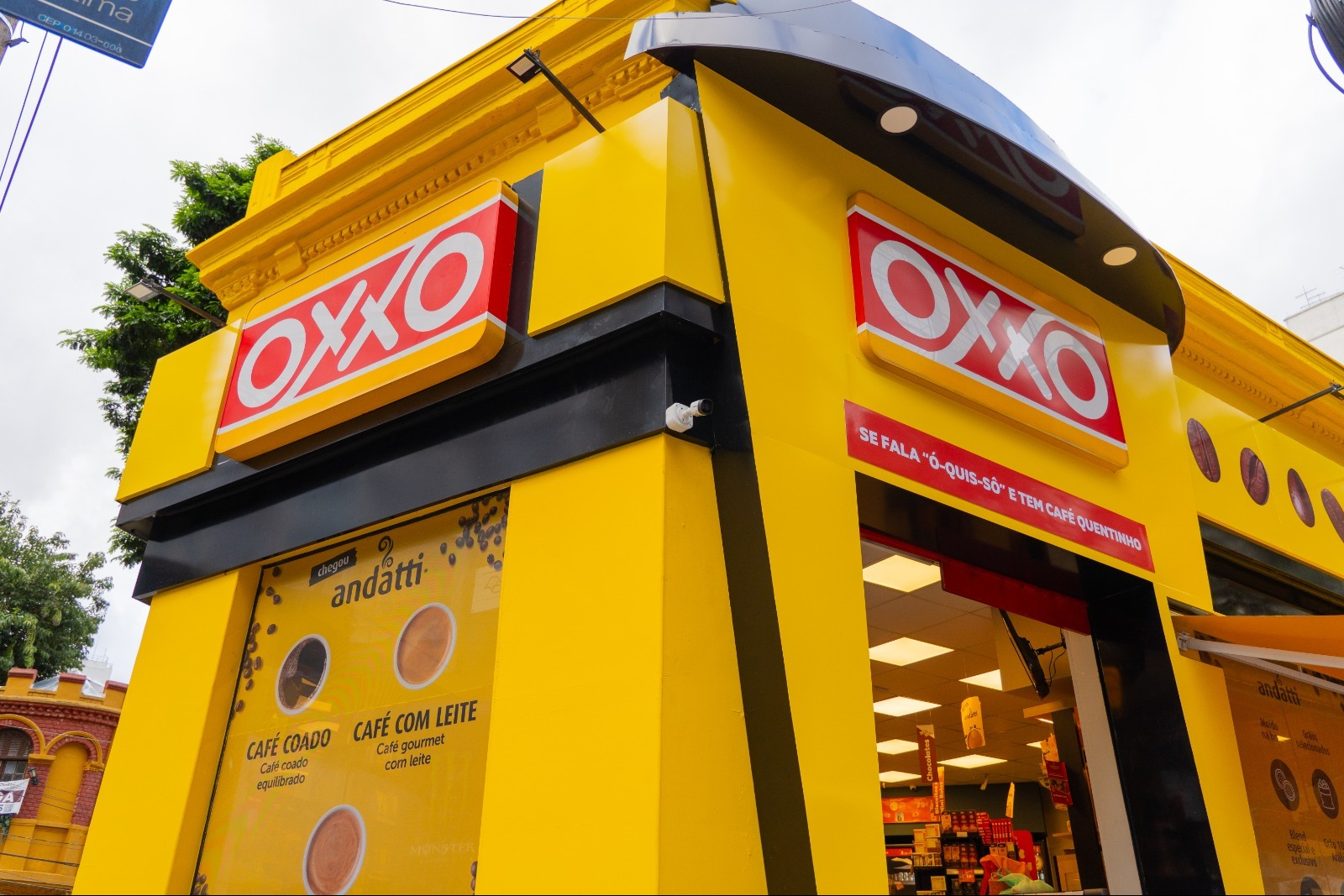 Oxxo lança Andatti no Brasil: café mexicano com sabor brasileiro