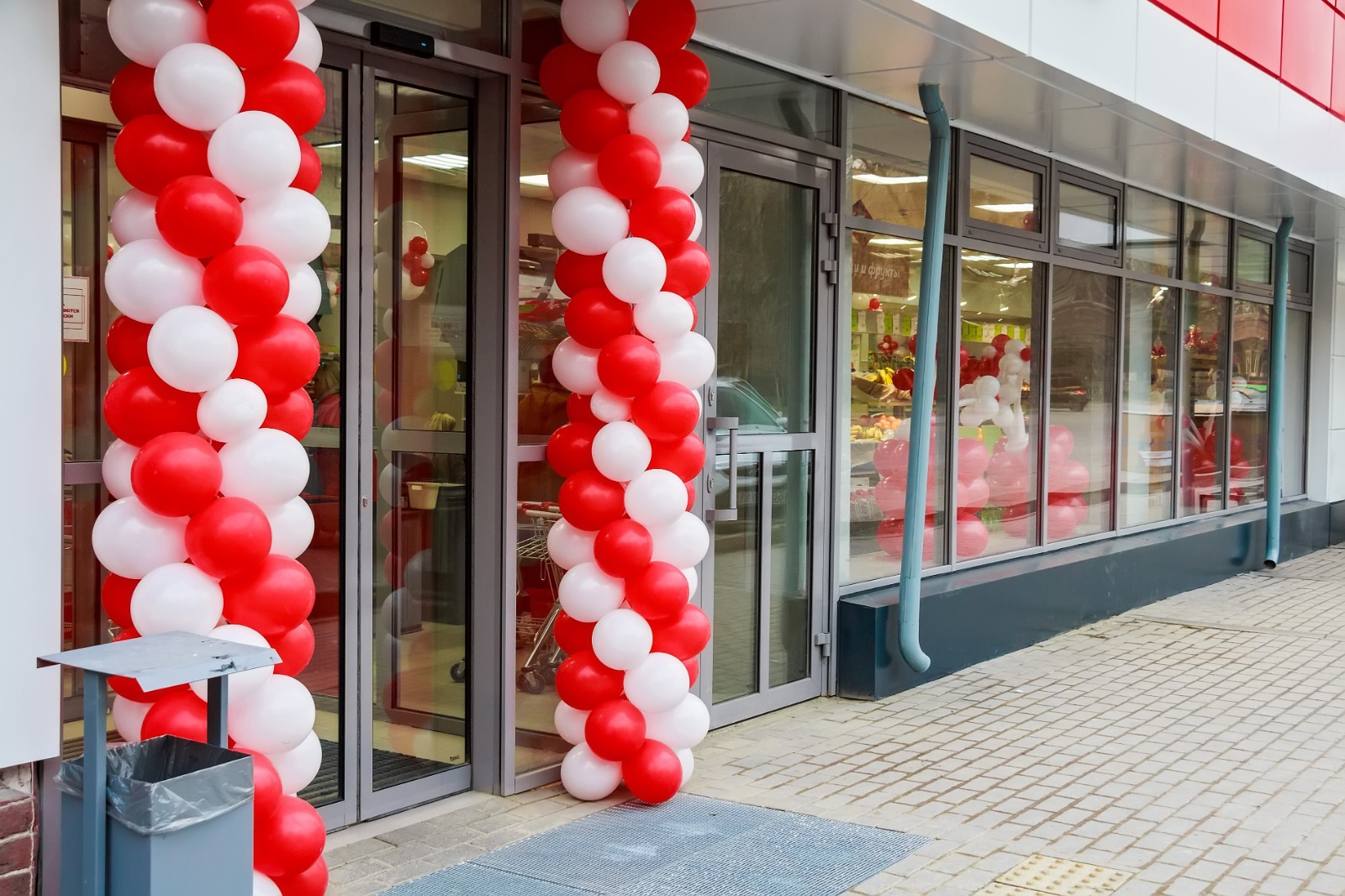 Maior competição com inauguração e expansão de lojas
