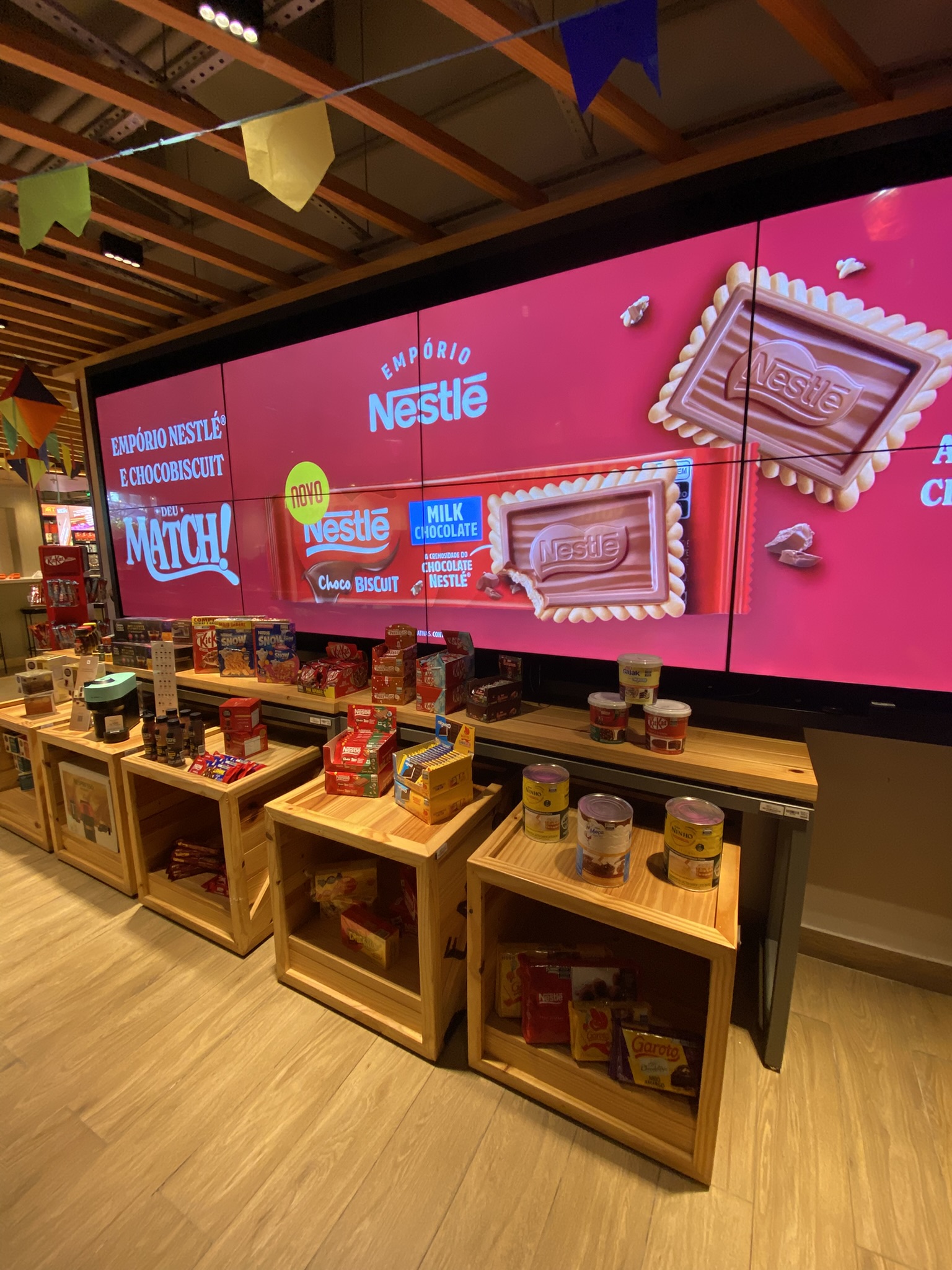 Empório Nestlé Exposição Espaço Extra