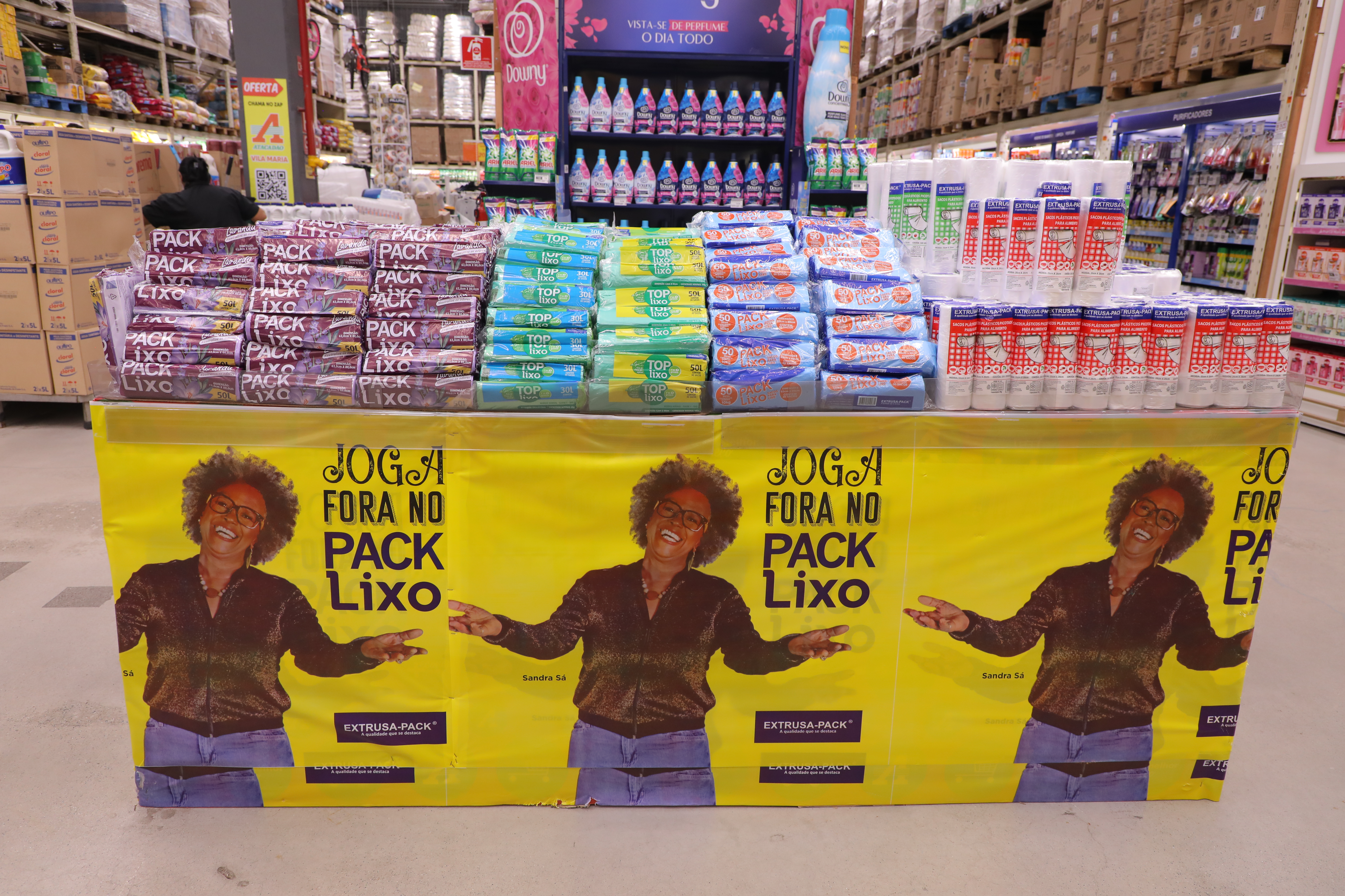 Exposição de sacos para lixo Extrusa-Pack