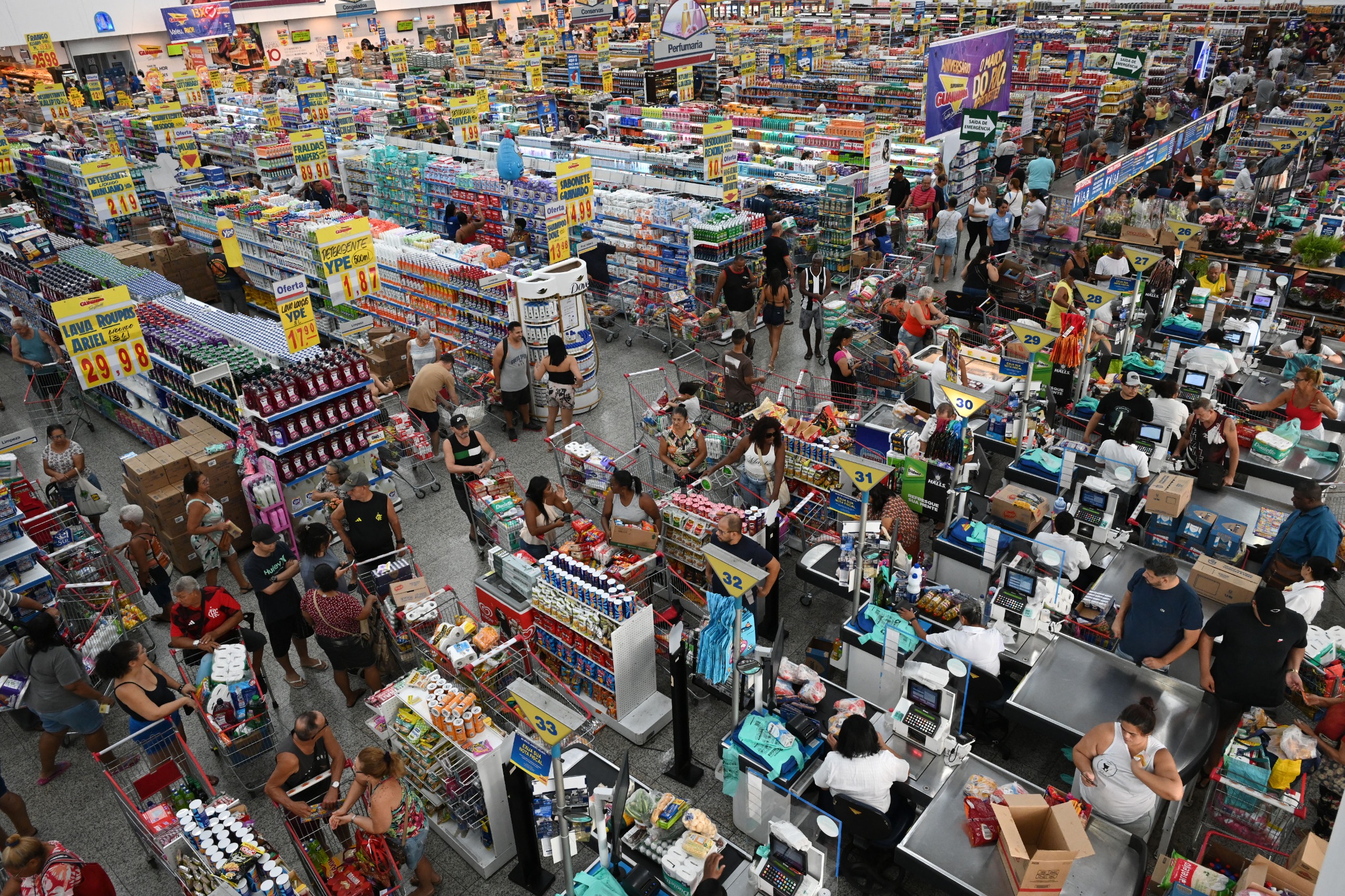 Loja Supermercados Guanabara Promoção de Aniversário