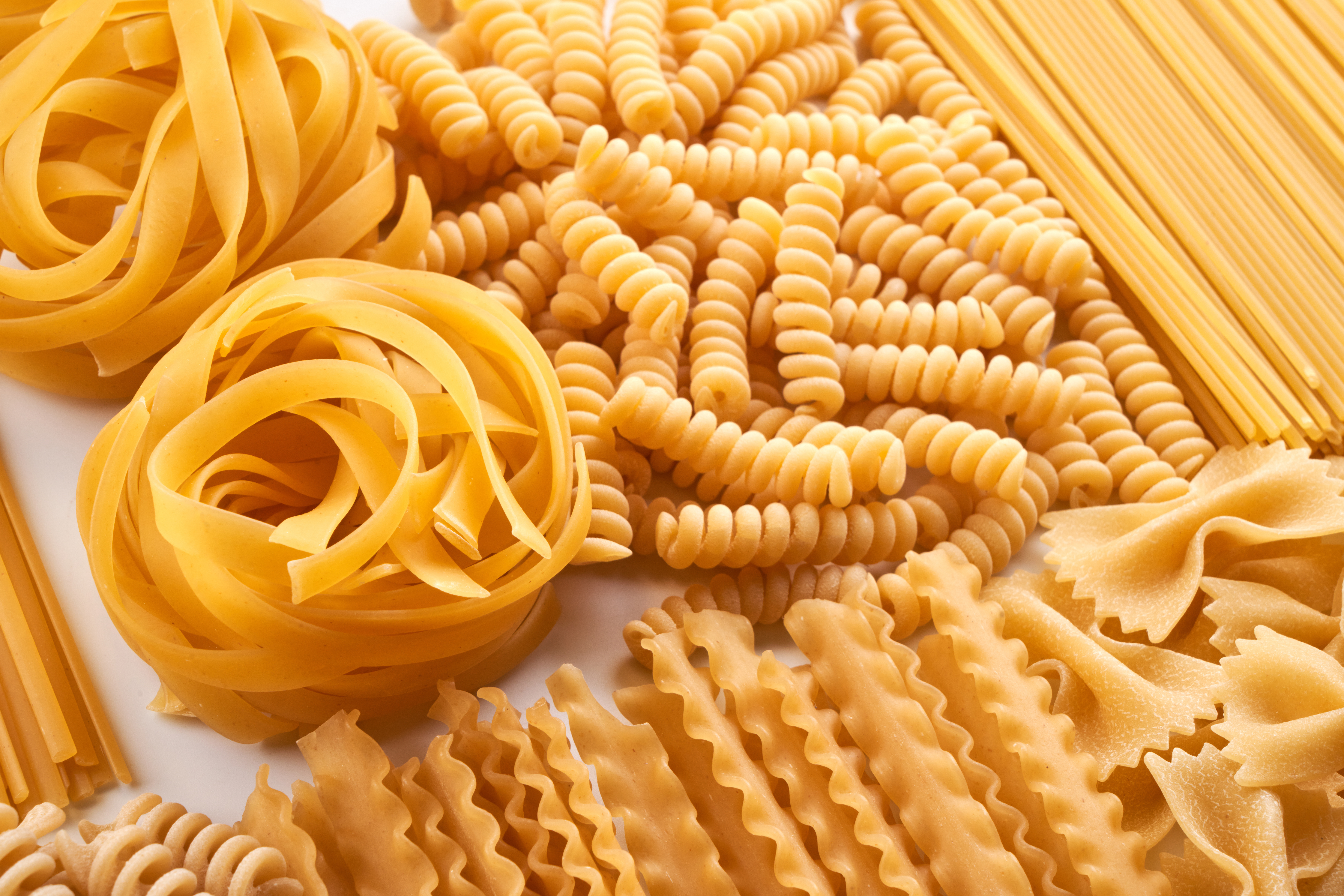 Variedade de tipos de macarrão