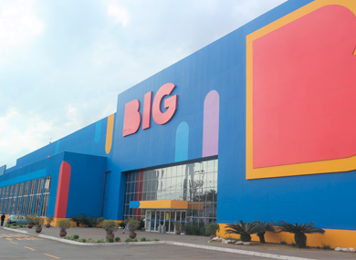 Grupo Big reformula 12 hipermercados de forma simultânea