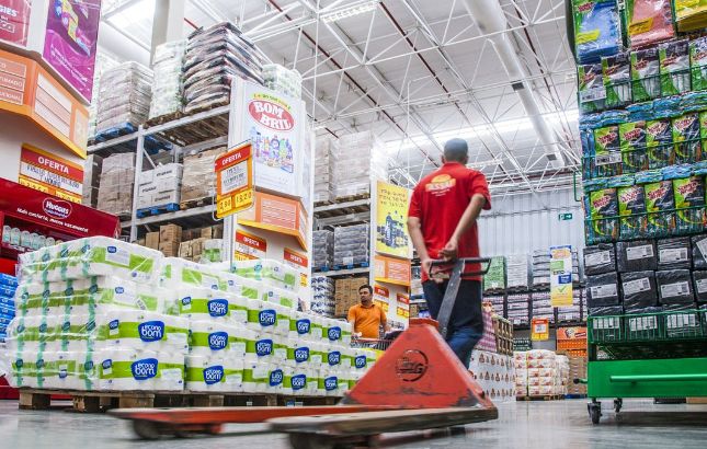 Assaí disponibiliza mais de 1,4 mil vagas de empregos em todo o país