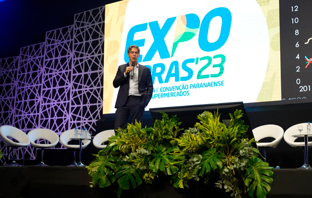 Ricardo Amorim traz mensagens otimistas para o setor supermercadista