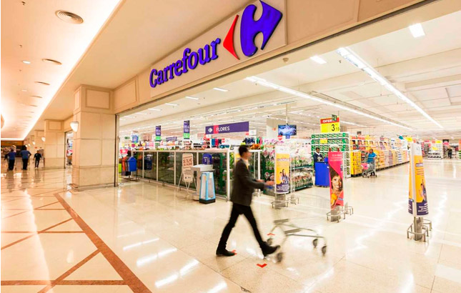 Supermercados aumentam em 30% o fluxo nos shoppings
