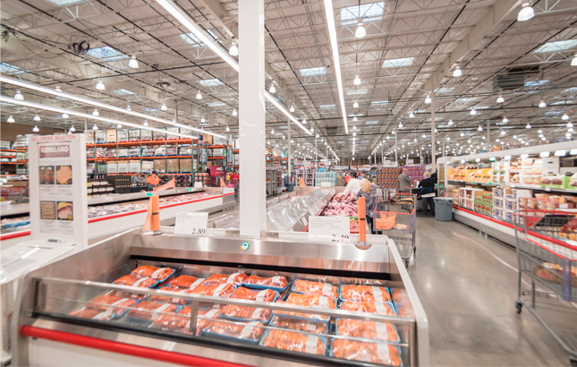 Receita de supermercados e atacarejos aumenta 14,4% com alta dos preços